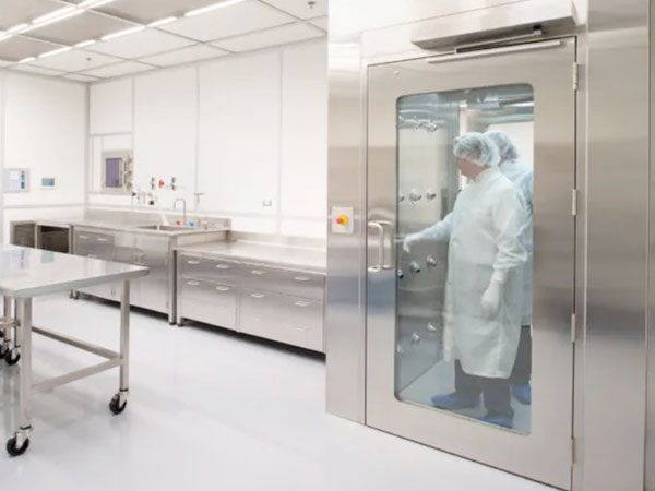 Which dust-free workshops need air shower rooms?