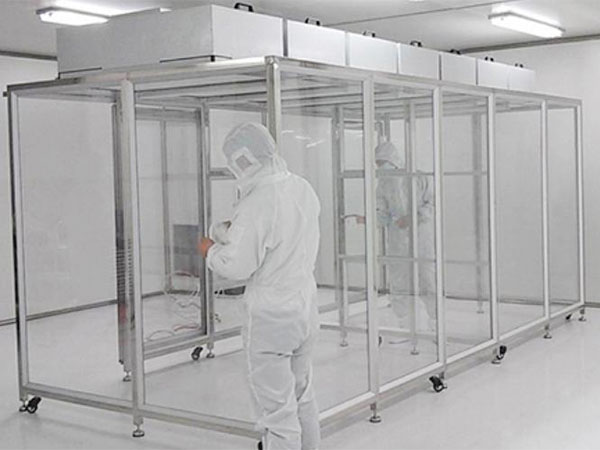 What materials are used in Clean Booth?